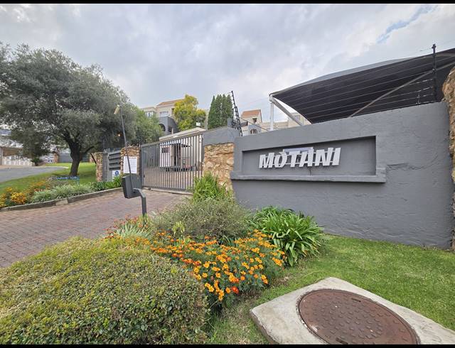 2 BEDROOM TOWNHOUSE FOR SALE IN RIDGEWAY